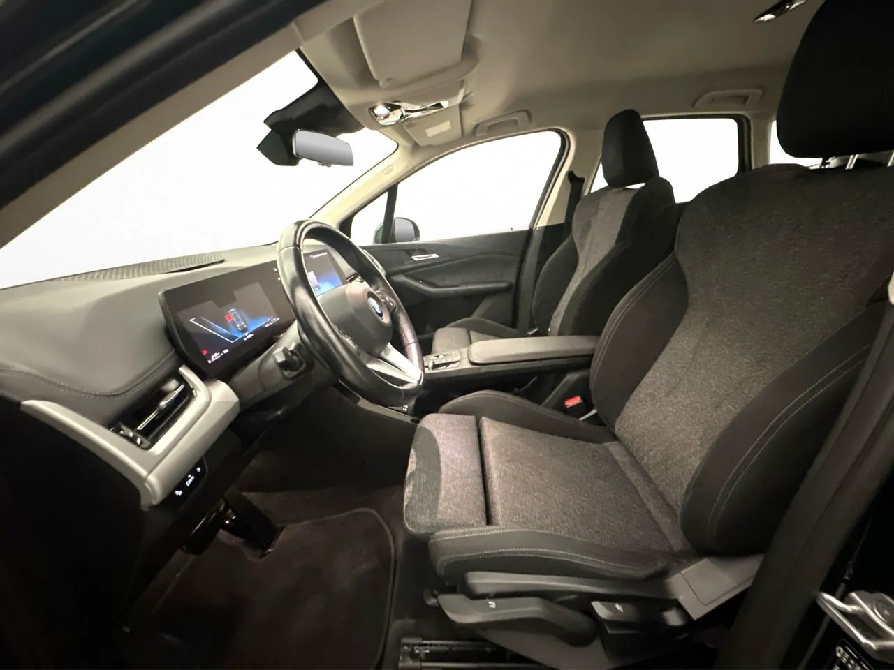 BMW 225 bild 10