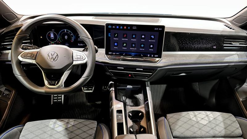 Volkswagen Passat bild 11