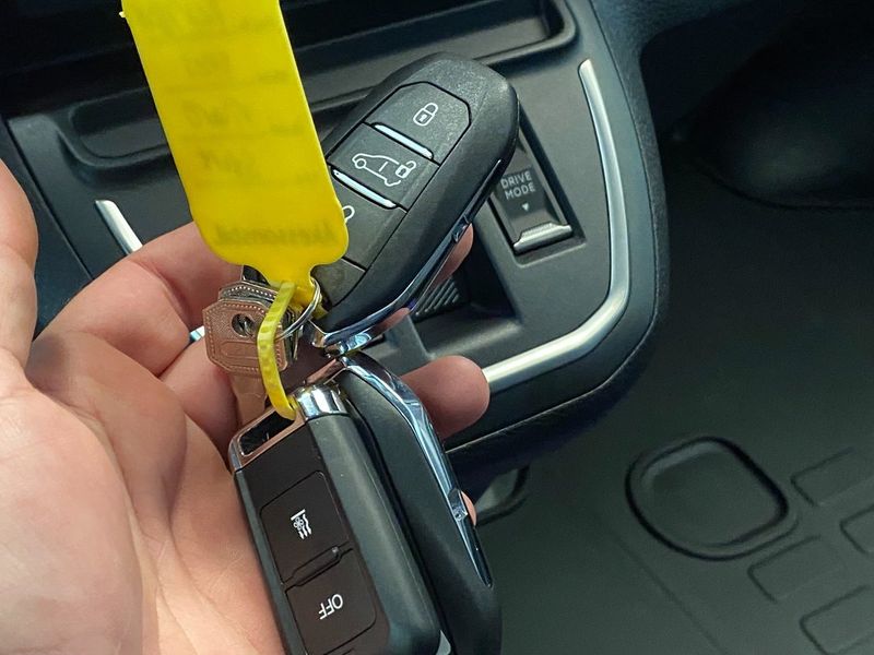 Opel Vivaro bild 15