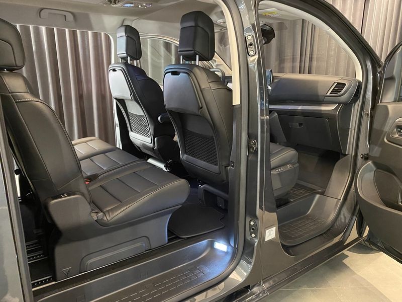 Peugeot Traveller bild 28