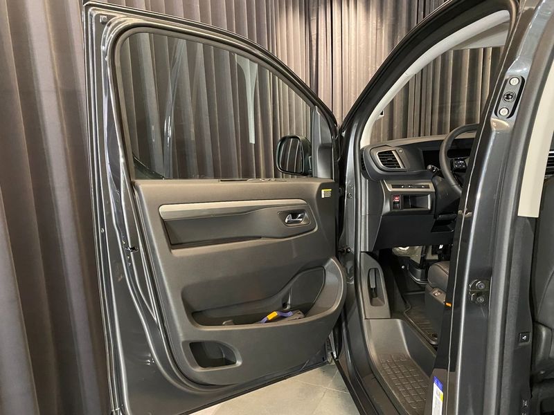 Peugeot Traveller bild 25