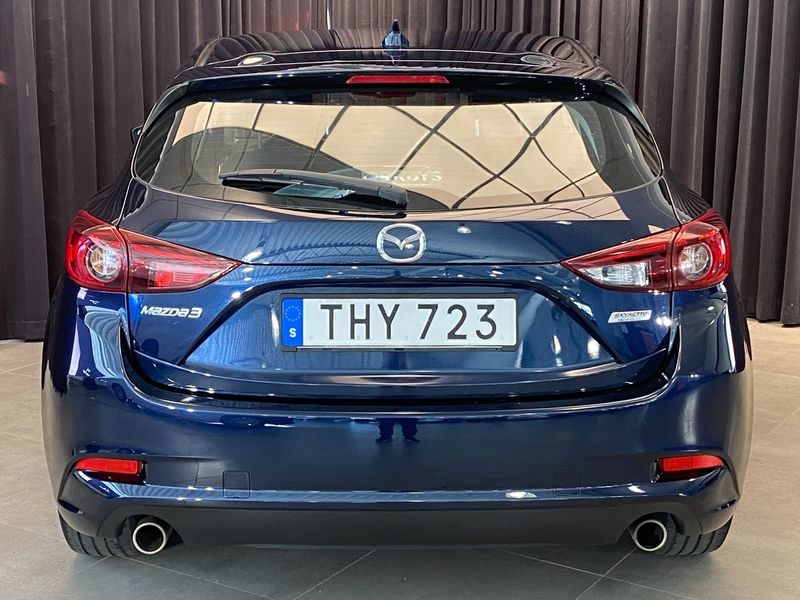 Mazda 3 bild 2