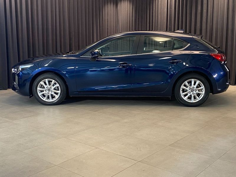 Mazda 3 bild 3