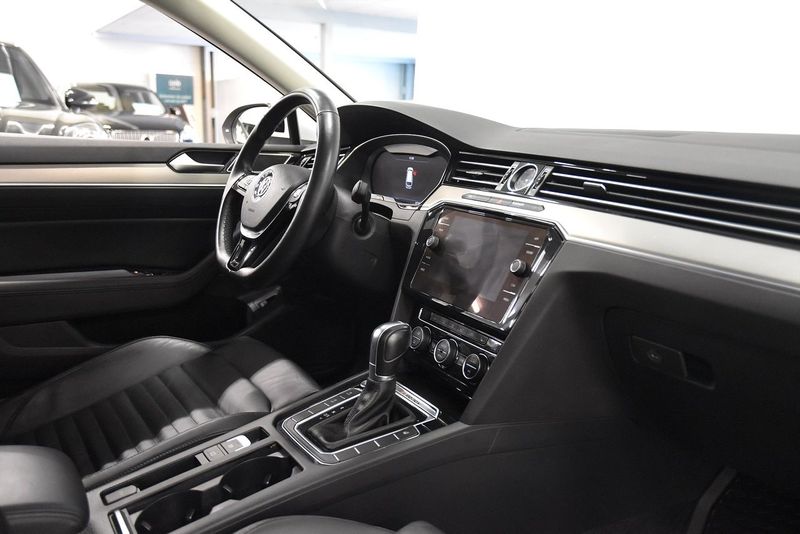 Volkswagen Passat bild 9