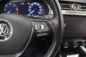 Volkswagen Passat bild 11