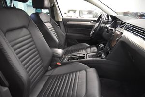 Volkswagen Passat bild 12