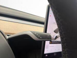 Tesla Model 3 bild 30