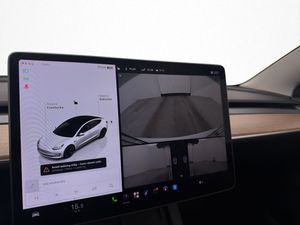 Tesla Model 3 bild 14