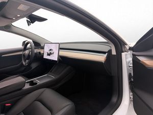 Tesla Model 3 bild 26