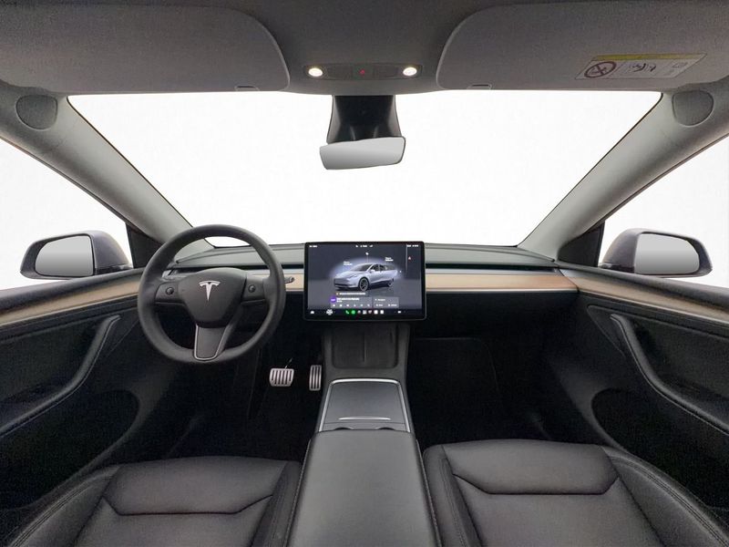 Tesla Model Y bild 13