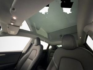 Tesla Model Y bild 14