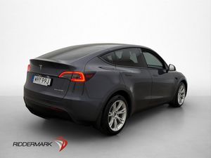 Tesla Model Y bild 8