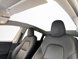 Tesla Model Y bild 11