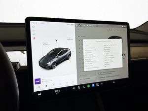 Tesla Model Y bild 17