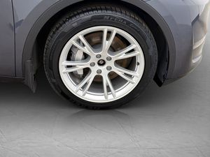 Tesla Model Y bild 27