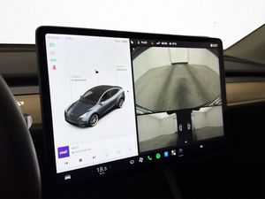 Tesla Model Y bild 16