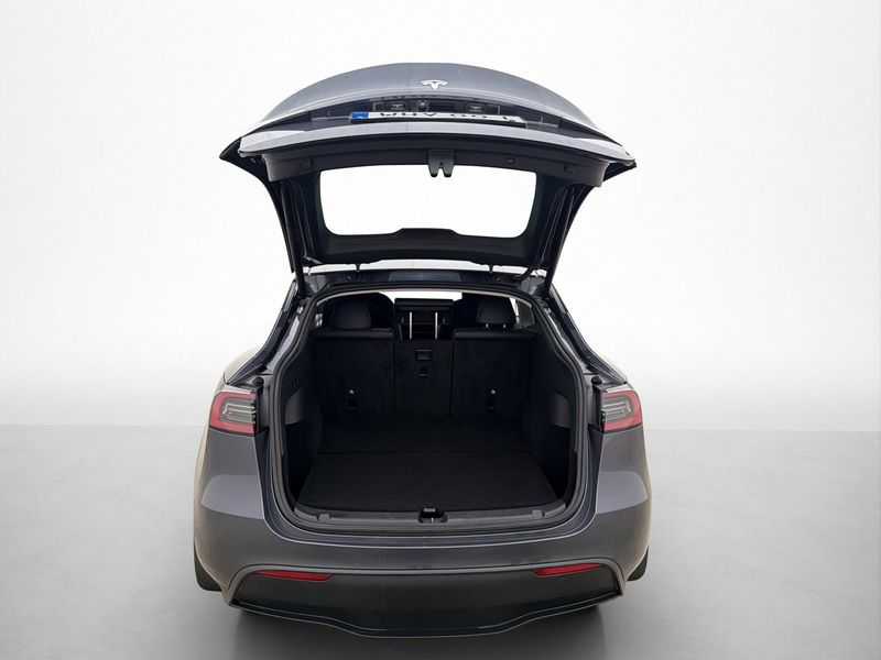 Tesla Model Y bild 9