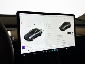 Tesla Model Y bild 21