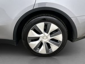 Tesla Model Y bild 29