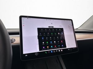 Tesla Model Y bild 20