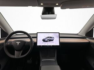 Tesla Model Y bild 14