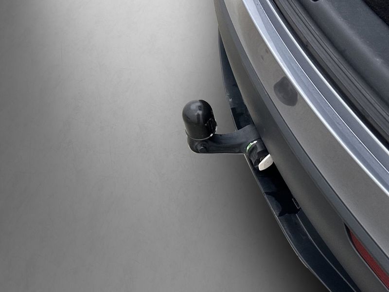 Tesla Model Y bild 10