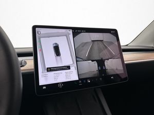 Tesla Model Y bild 18