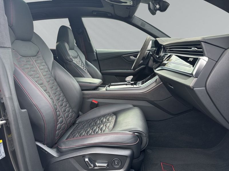 Audi RSQ8 bild 13