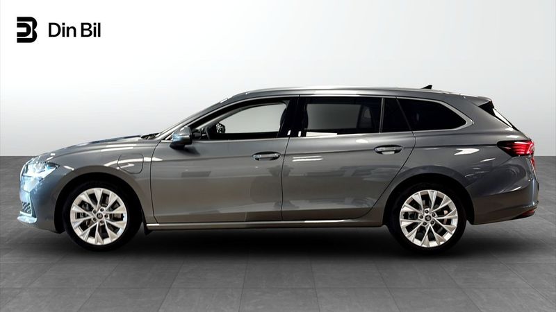 Skoda Superb bild 2