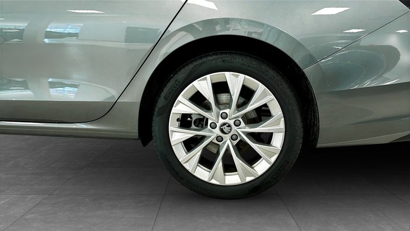 Skoda Superb bild 6