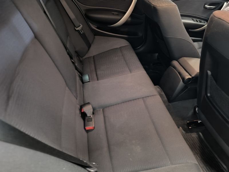 BMW 116 bild 8