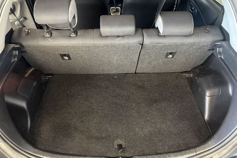 Toyota Yaris bild 12