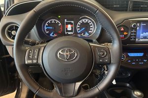 Toyota Yaris bild 13