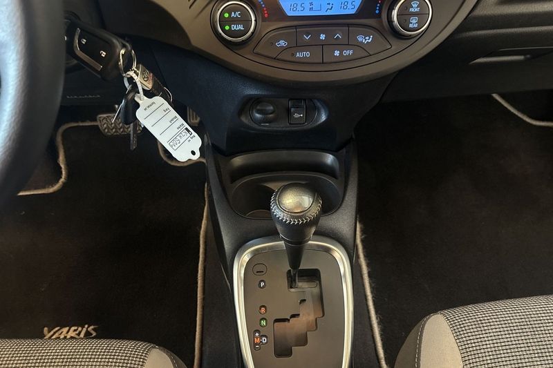 Toyota Yaris bild 19