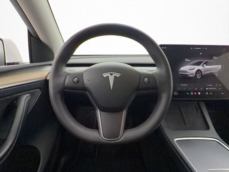 Tesla Model Y bild 16