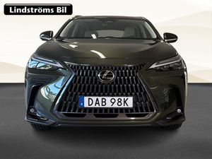 Lexus NX bild 9