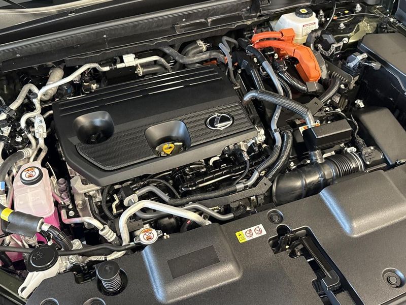 Lexus NX bild 28