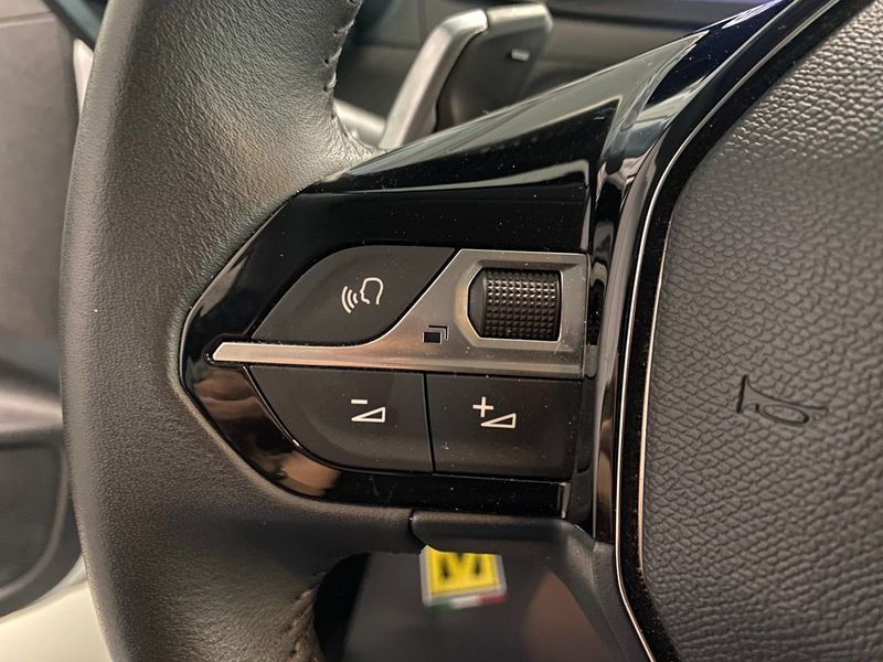Peugeot 208 bild 15