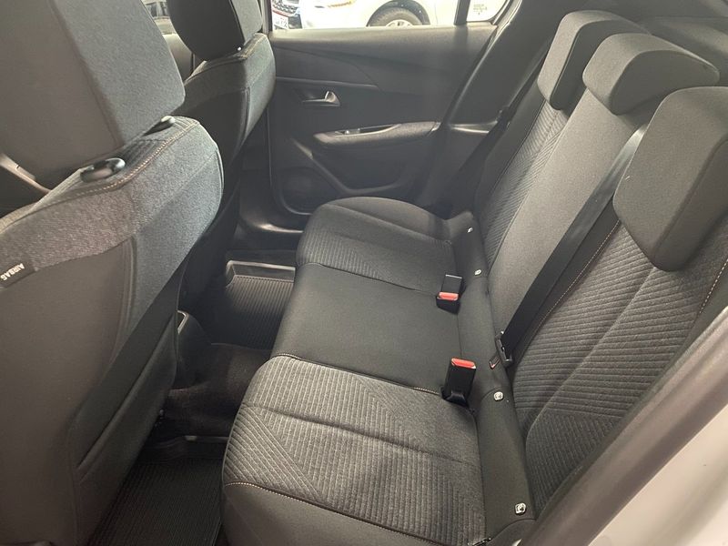 Peugeot 208 bild 7