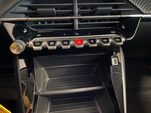 Peugeot 208 bild 15
