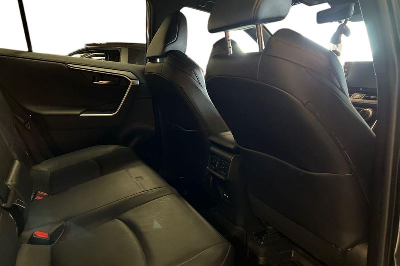 Toyota RAV4 bild 9