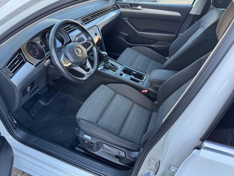Volkswagen Passat bild 9