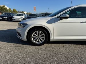 Volkswagen Passat bild 8