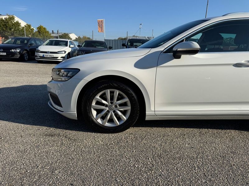 Volkswagen Passat bild 8