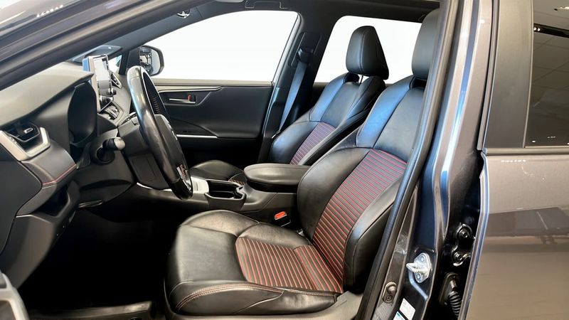 Toyota RAV4 bild 8