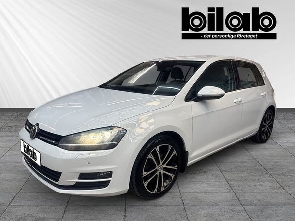 Volkswagen Golf I 1,2 TSI 105 DSG7 MAST 1,2 CLBMT 77 - 2015