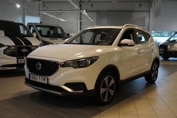 MG ZS EV Luxury 45kWh Luxury Pano Kamera | Ränta 1,99% - 2020