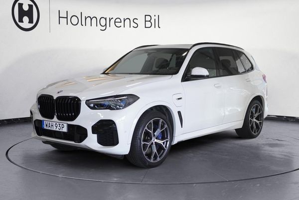 BMW X5 xDrive45e iPerformance M-Sport Innovation HUD Pano B W - 2023