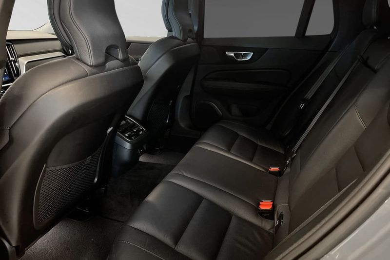 Volvo V60 bild 8