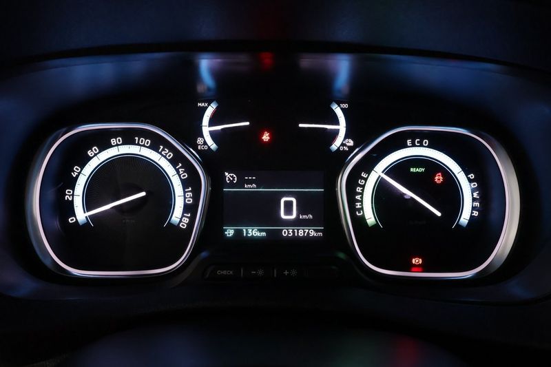 Peugeot e-Expert bild 15